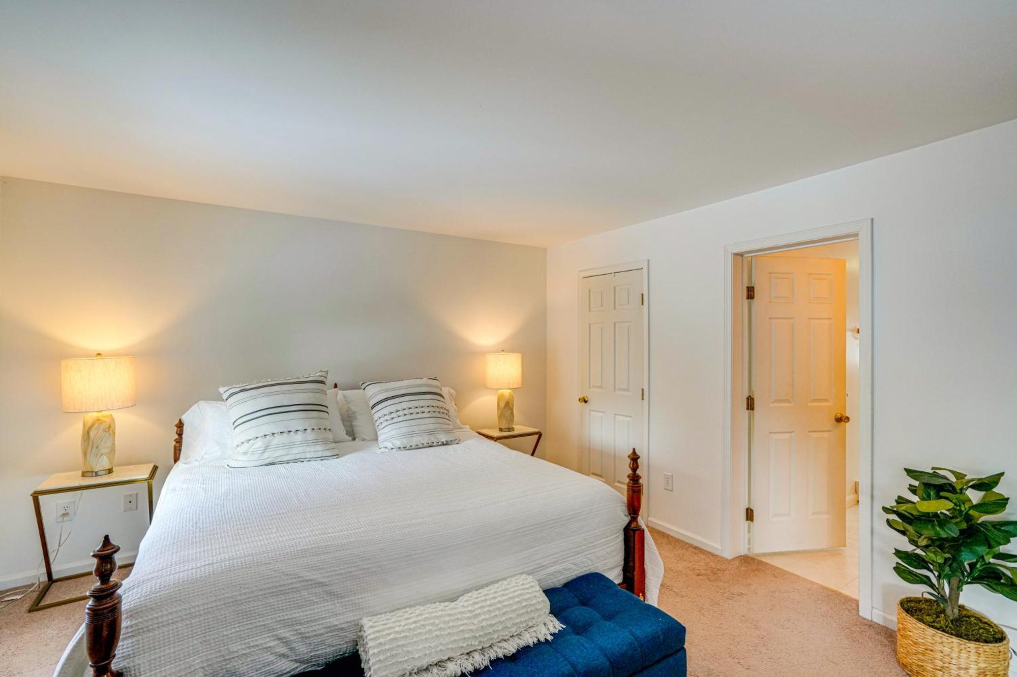 Private Guest House In Dtwn Lenox, Walk To Dining! Exterior foto