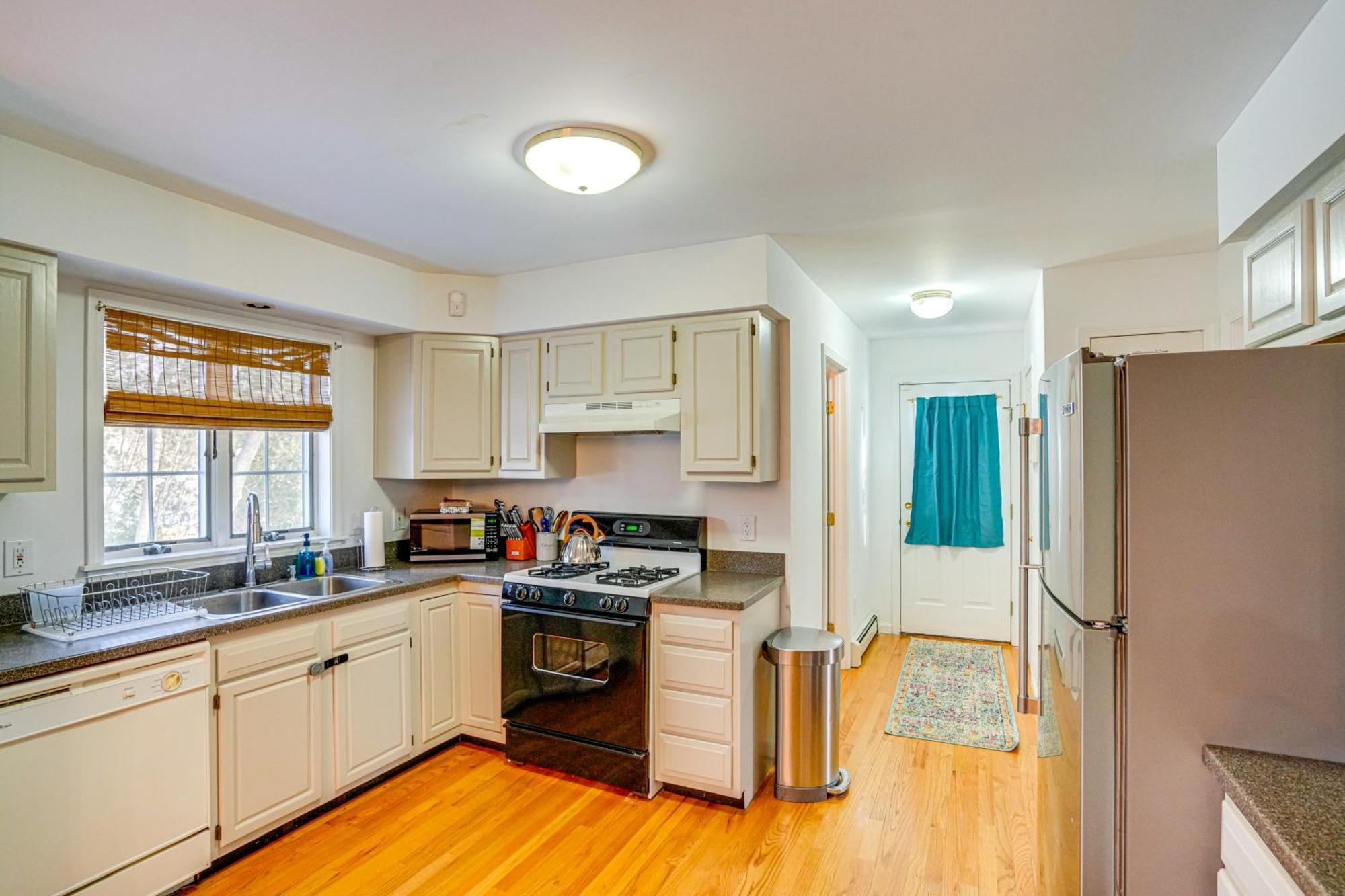 Private Guest House In Dtwn Lenox, Walk To Dining! Exterior foto