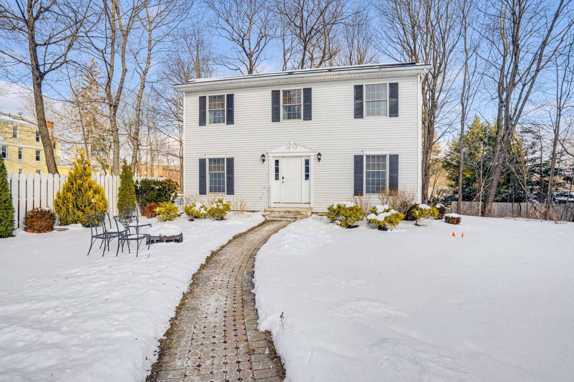 Private Guest House In Dtwn Lenox, Walk To Dining! Exterior foto